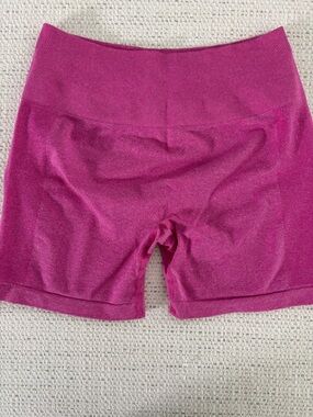 Seamless High-Waist Biker Short, Size Medium